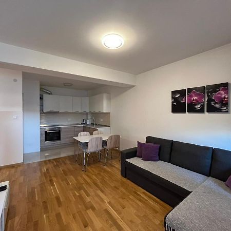 Apartman Lukana Banja Luka Eksteriør bilde